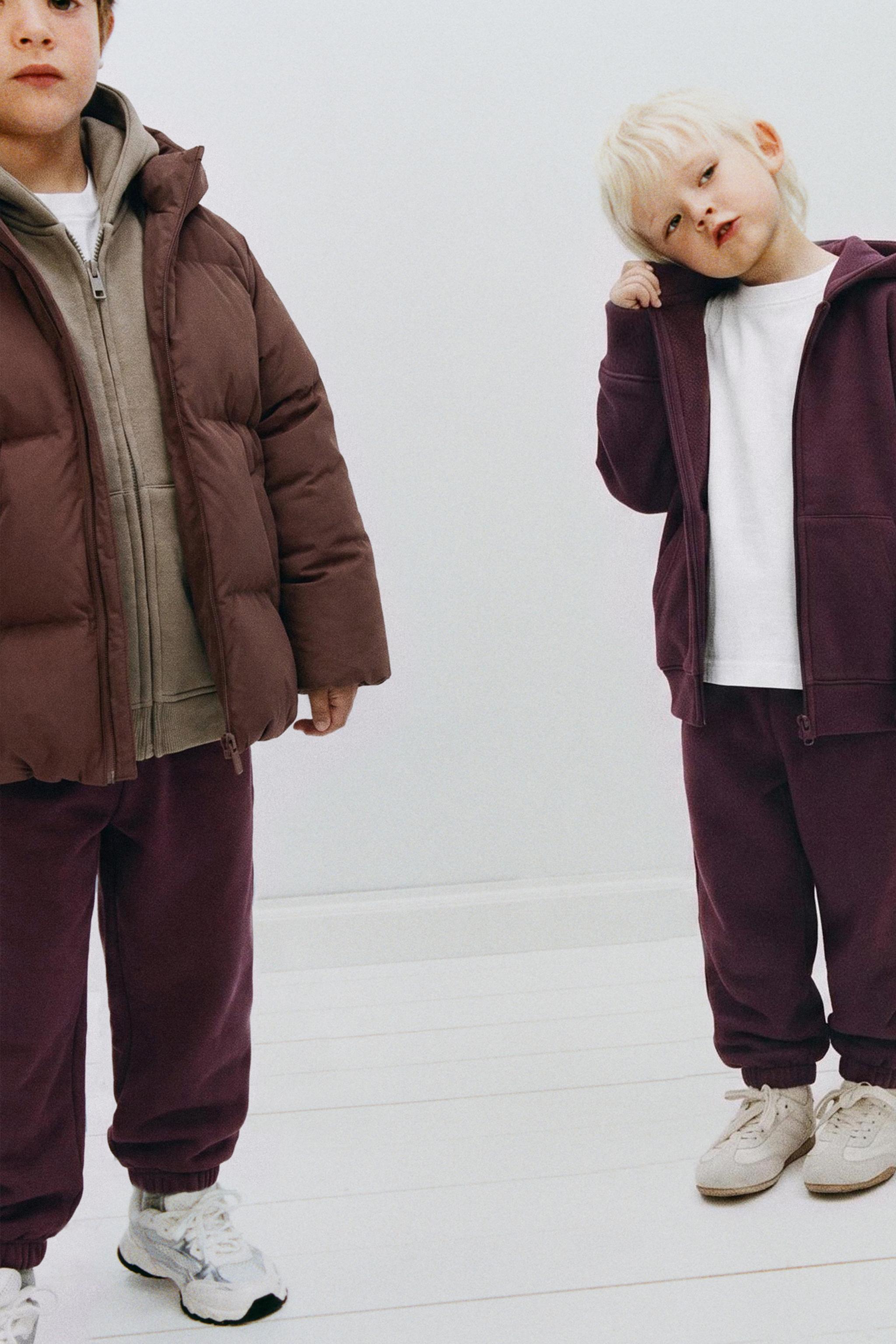 ZIP-UP HOODIE — Maroon