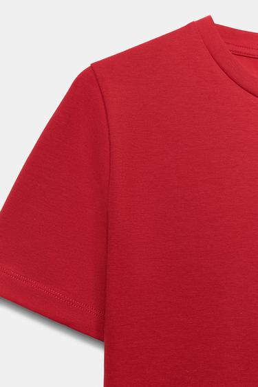 T-SHIRT COURT À MANCHES COURTES - Rouge de Zara - Image 4