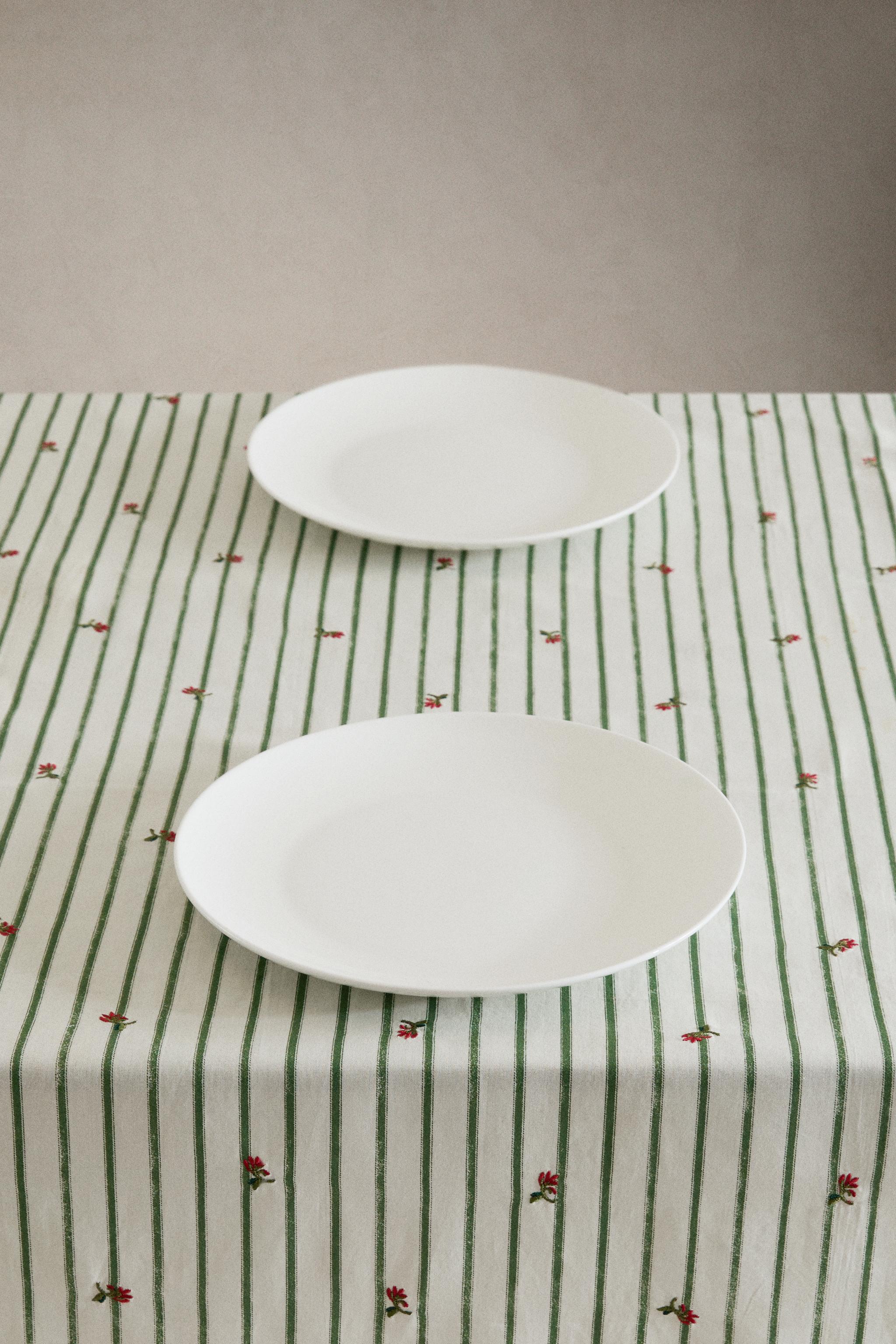 STRIPED TABLECLOTH WITH FLORAL EMBROIDERY — Green