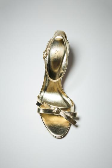 Zara METALLIC EFFECT BOW HEELED SANDALS - Gold