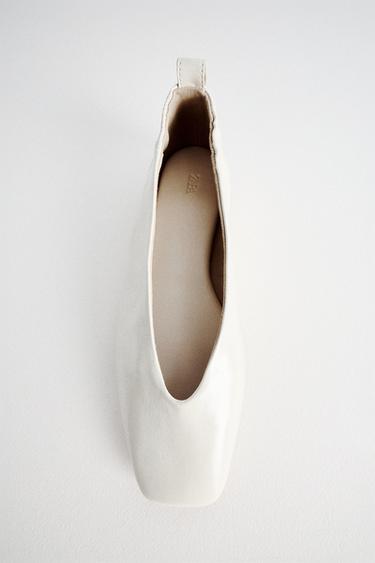LIMITED EDITION LEATHER BALLET FLATS - White by Zara