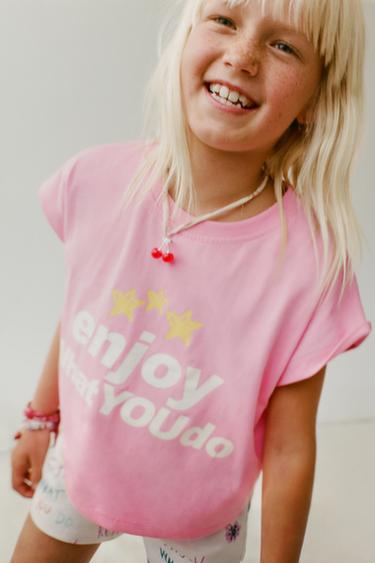 CONXUNTO CAMISETA CROPPED E BERMUDA ESTAMPADA - Rosa de Zara