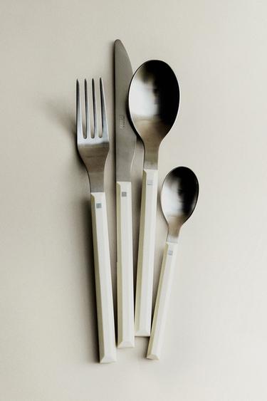 HEXAGONAL HANDLE FLATWARE SET (SET OF 4) — White 1
