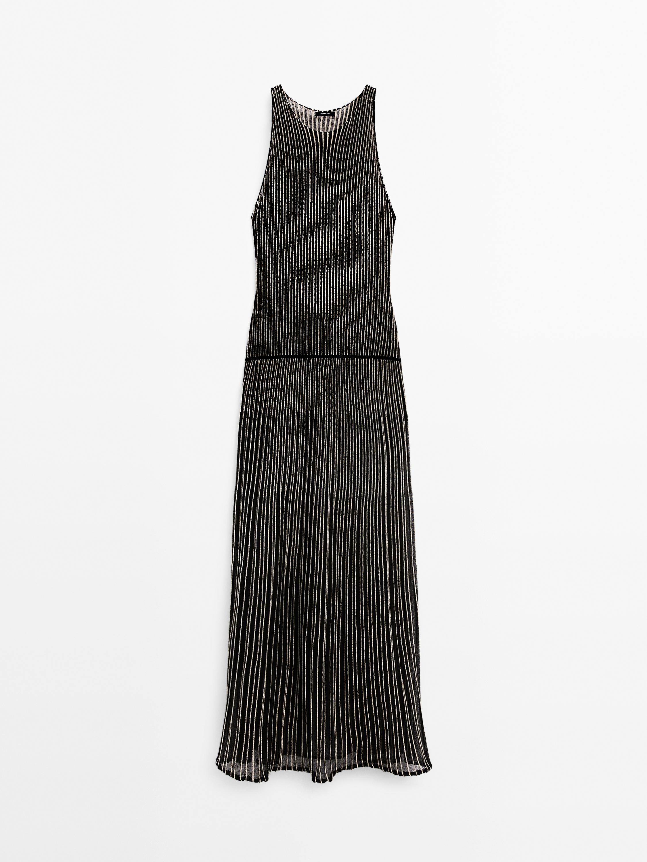 Robe longue en maille plissée