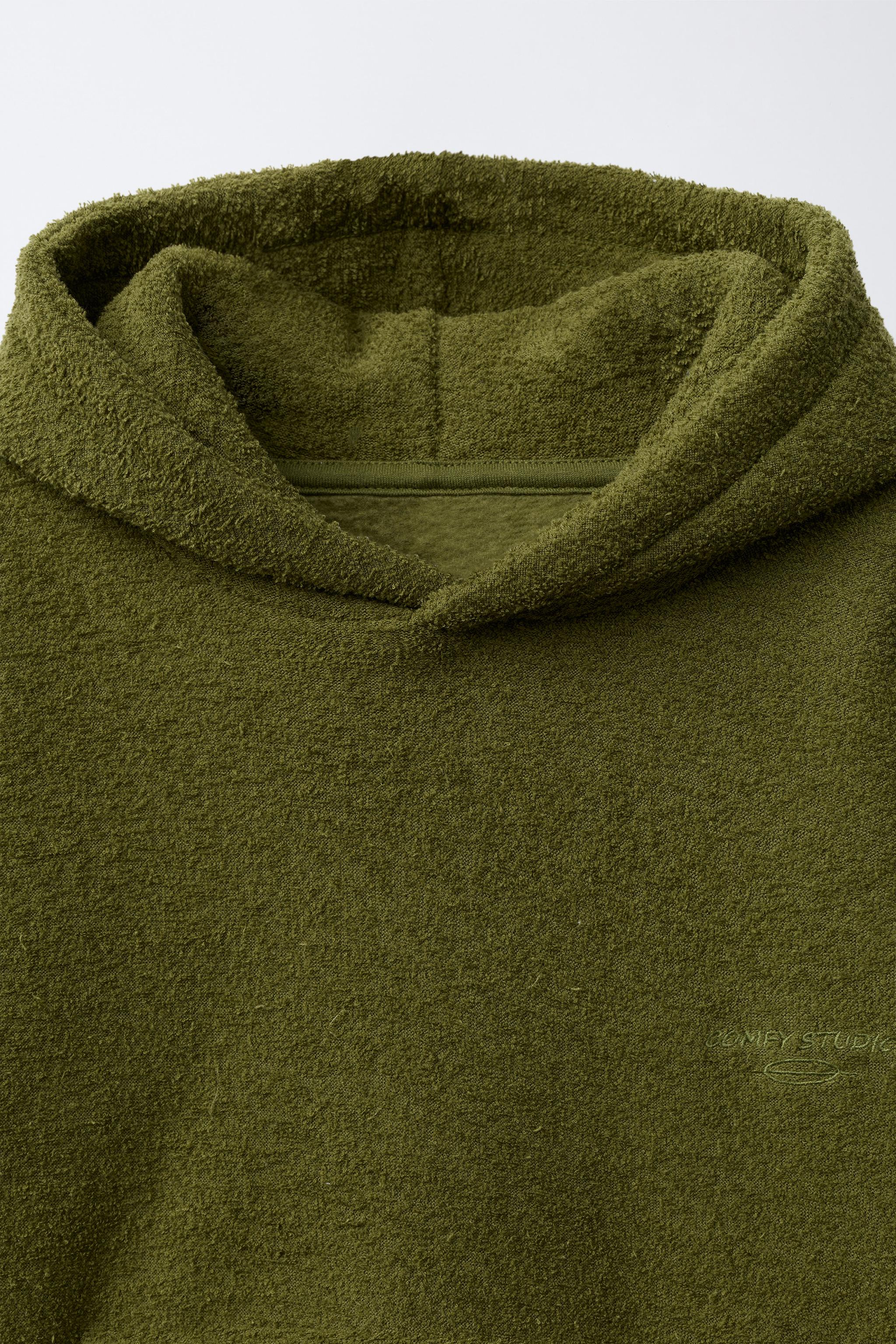 HOODIE SWEATSHIRT AND JOGGER PANTS SET WITH LABEL TEXTURE