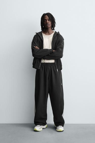 Zara TECHNICAL PANTS WITH STRIPES - Black