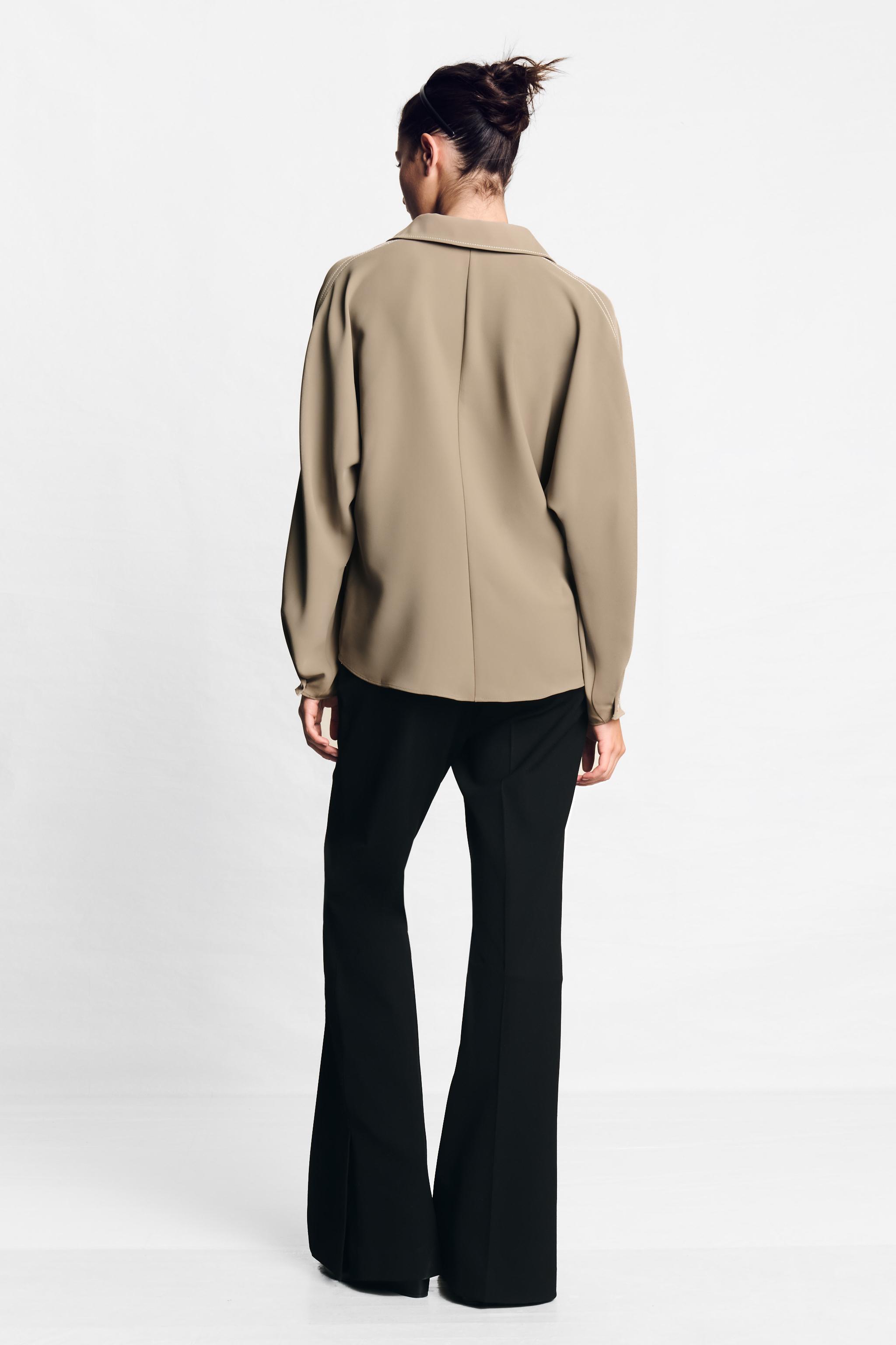 CONTRAST TOPSTITCHING SHIRT