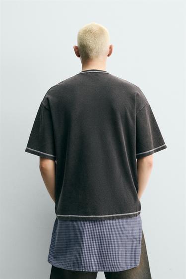 T-SHIRT EN MAILLE DÉLAVÉE CONTRASTÉE - Noir de Zara - Image 2