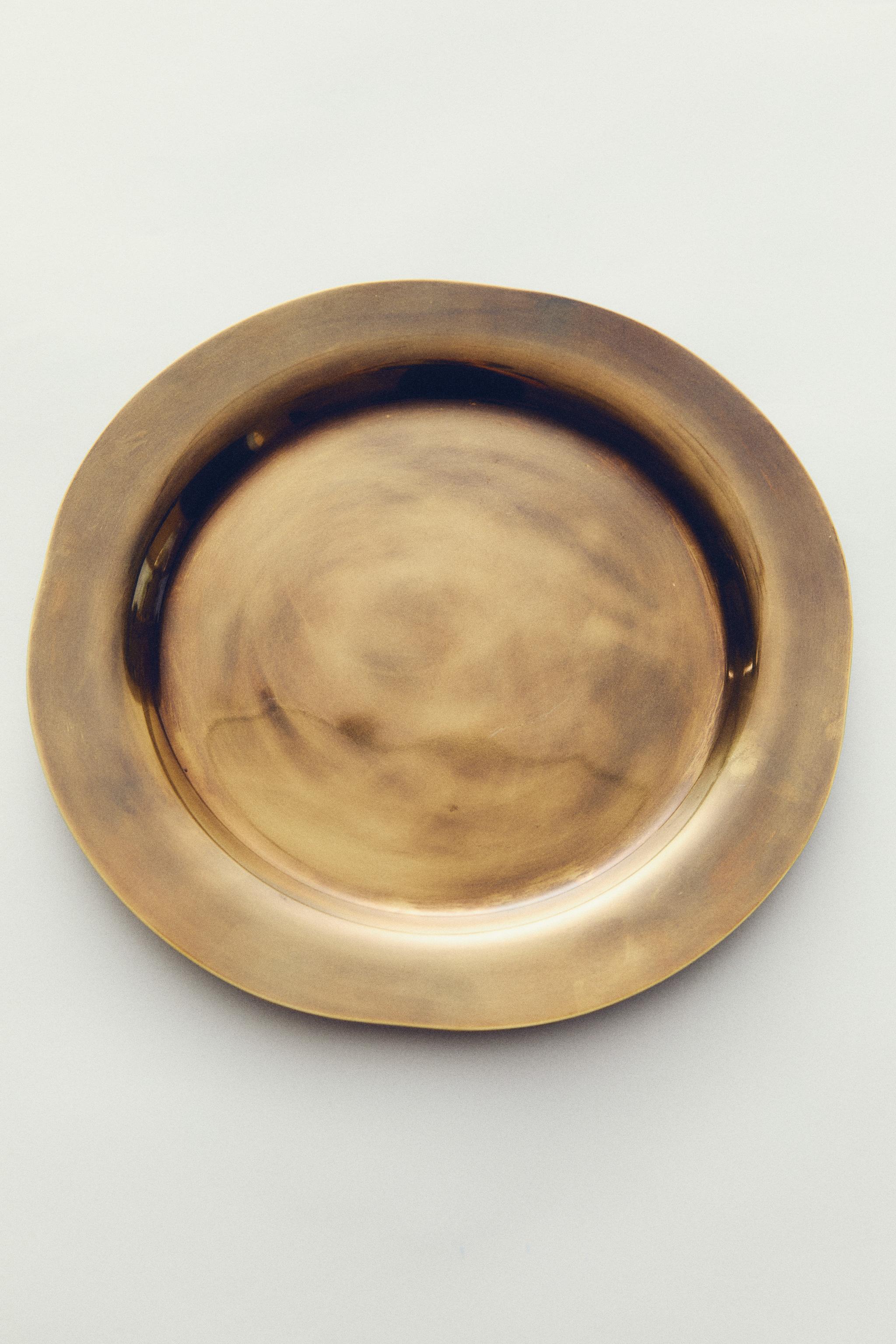 PETIT BRASS PLATE I COLIN KING