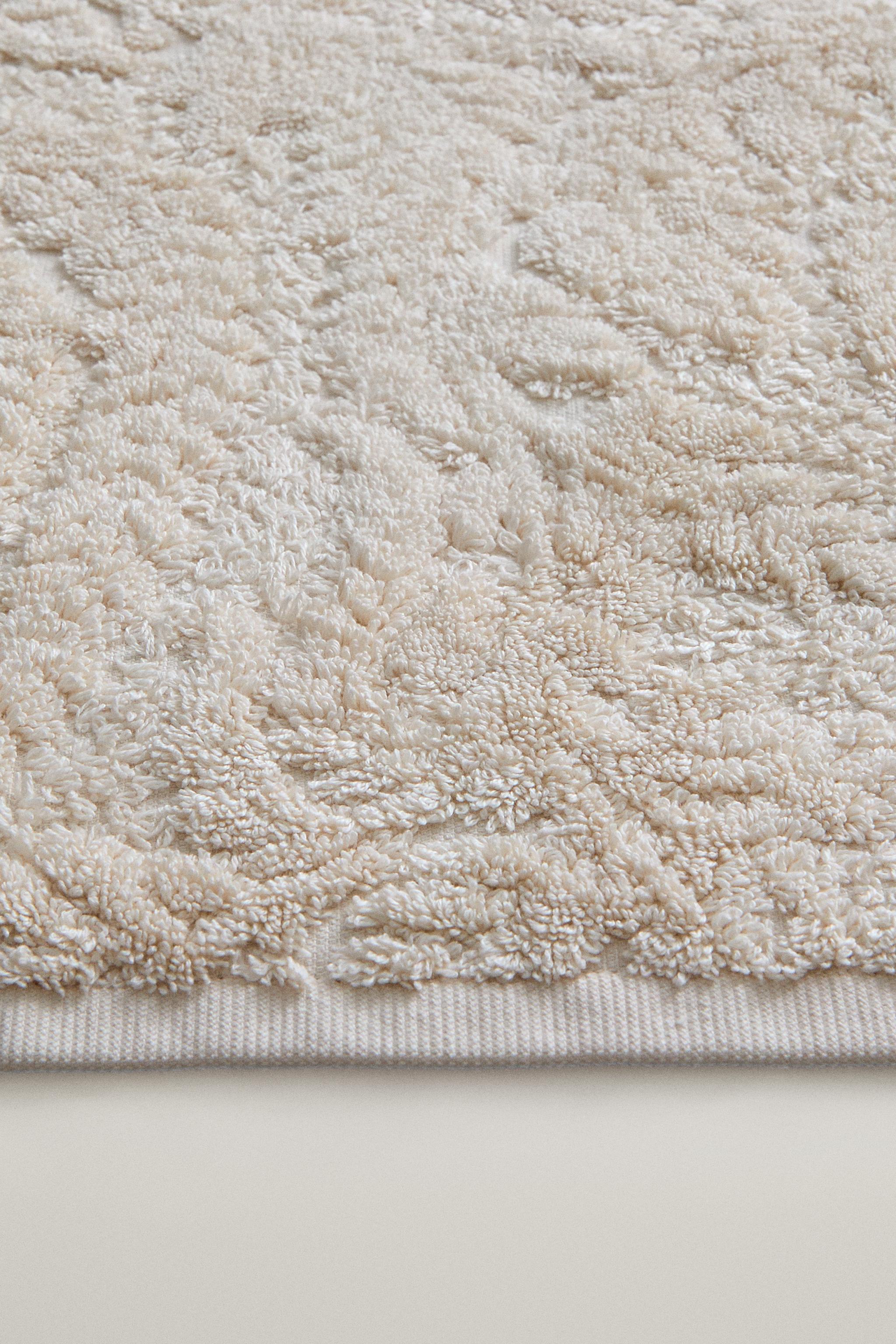 PAISLEY JACQUARD BATH MAT — Sand