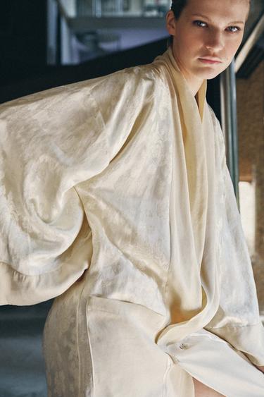 MANTEAU EN MATIÈRES VARIÉES JACQUARD LIN ÉDITION LIMITÉE - Vanille de Zara - Image 4