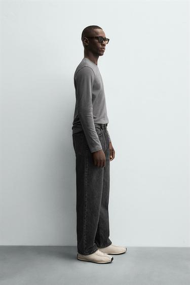 T-SHIRT BASIQUE SLIM FIT - Grisâtre de Zara - Image 3