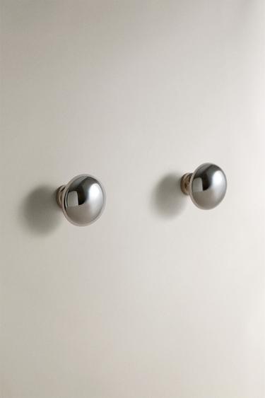 PACK OF ROUND METAL DOOR KNOBS (PACK OF 2) - Silver by Zara - Image 1