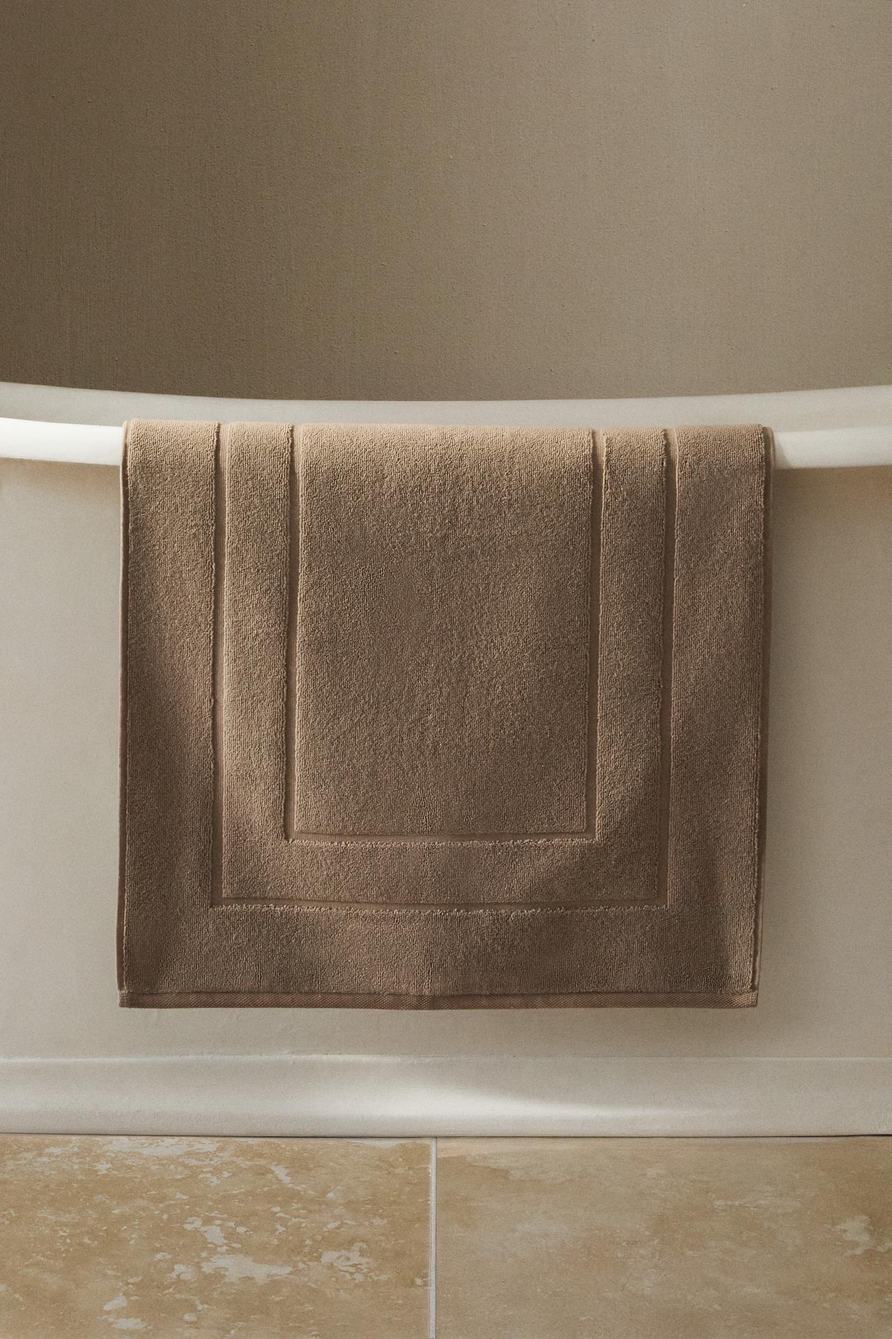 COTTON BATH MAT — Dark beige