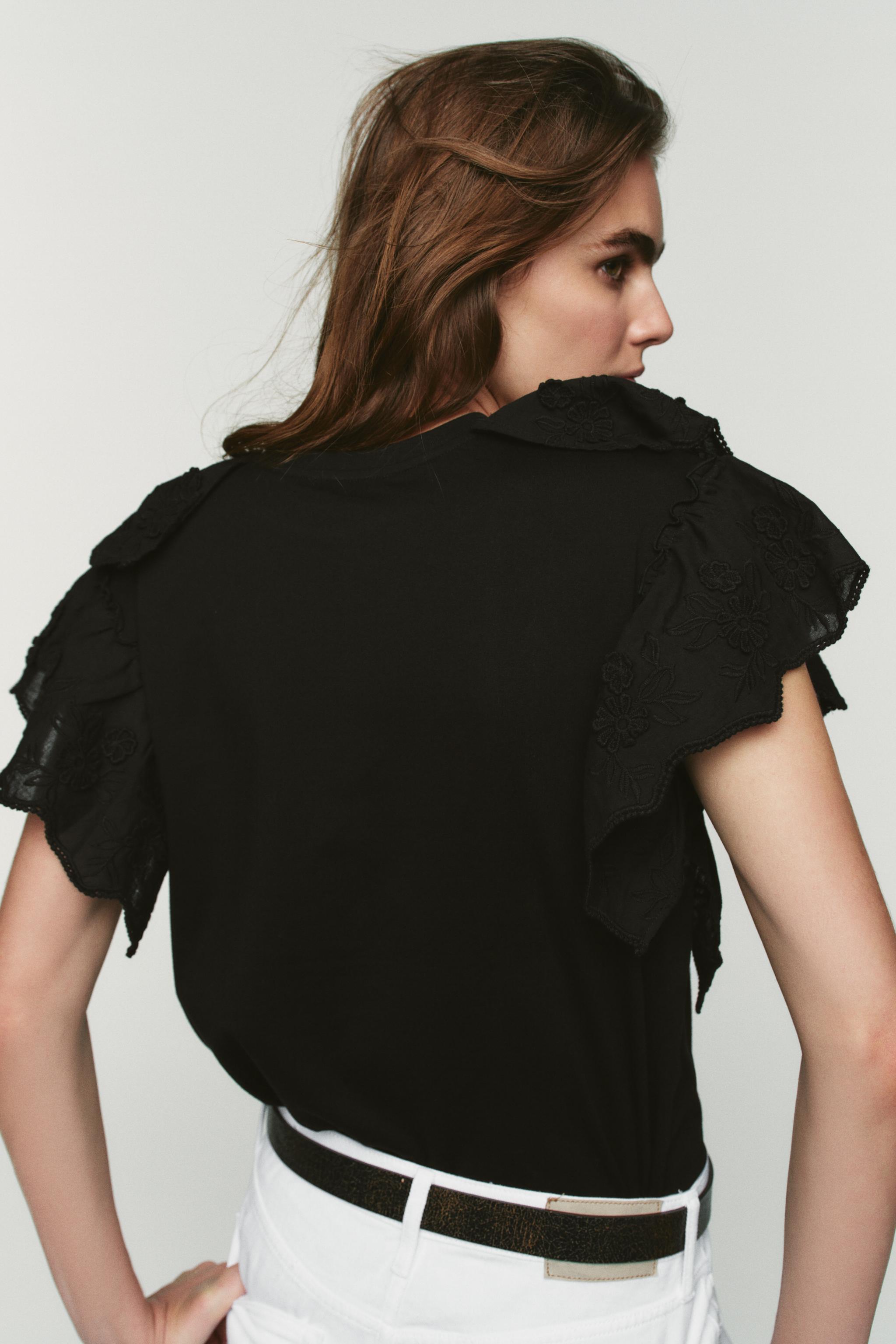SHORT SLEEVE RUFFLE T-SHIRT