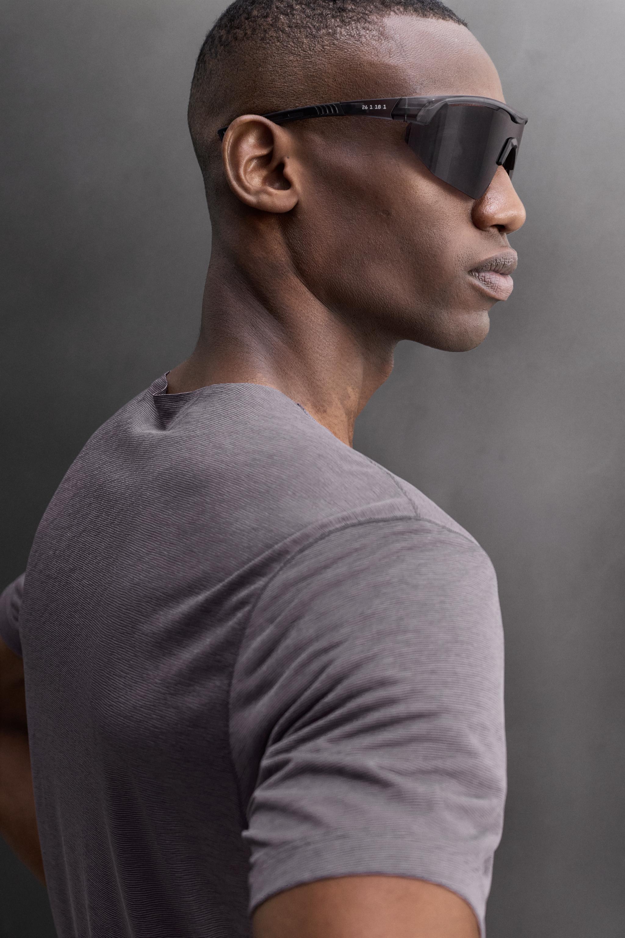 Мужские футболки Zara LIGHTWEIGHT STRUCTURED RUNNING T-SHIRT — фото 6