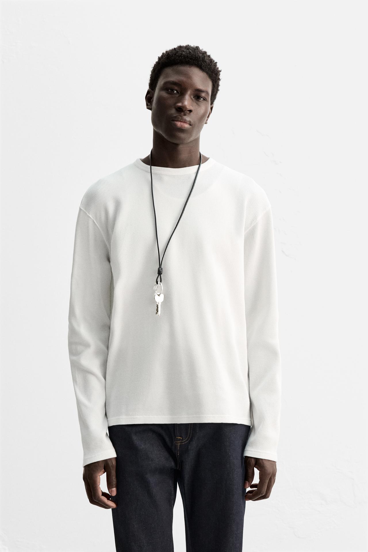 T-SHIRT IN CHECK TEXTURE - Ecru by Zara
