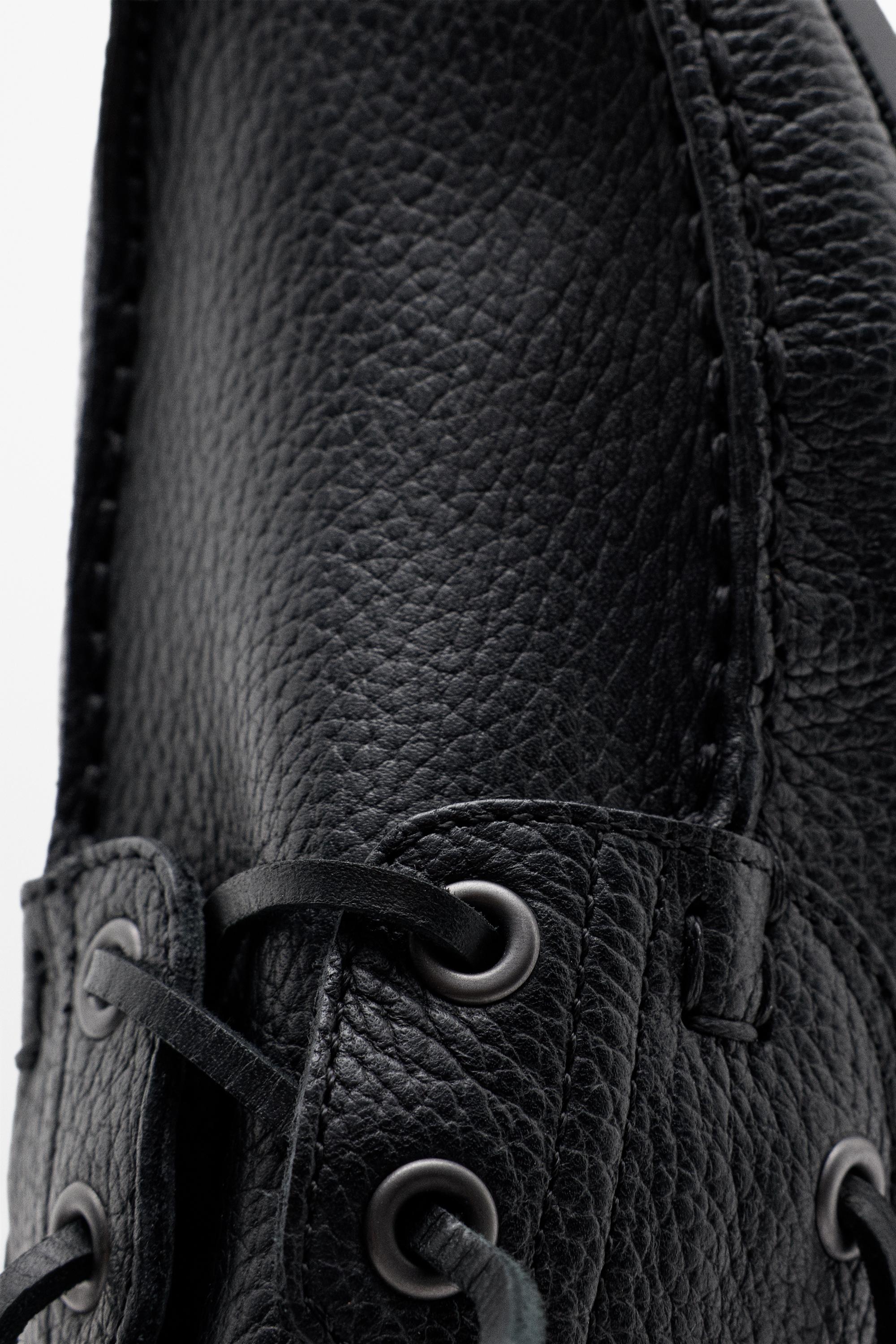 Leather boat shoe