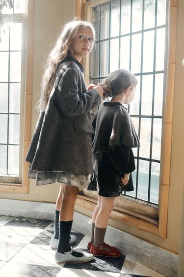 LOOK - BLACK/ORANGE by Zara