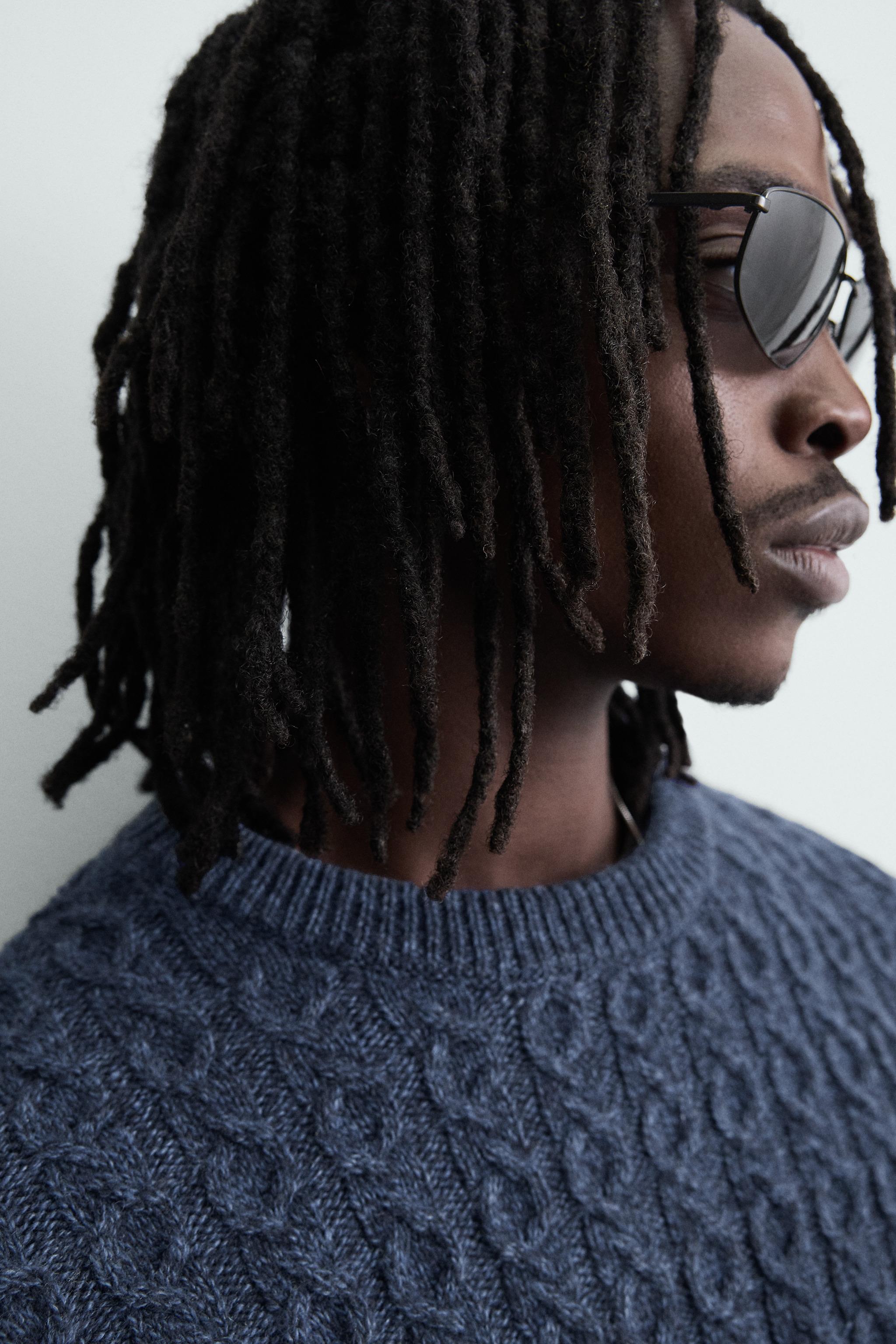 TEXTURED CABLE KNIT JUMPER