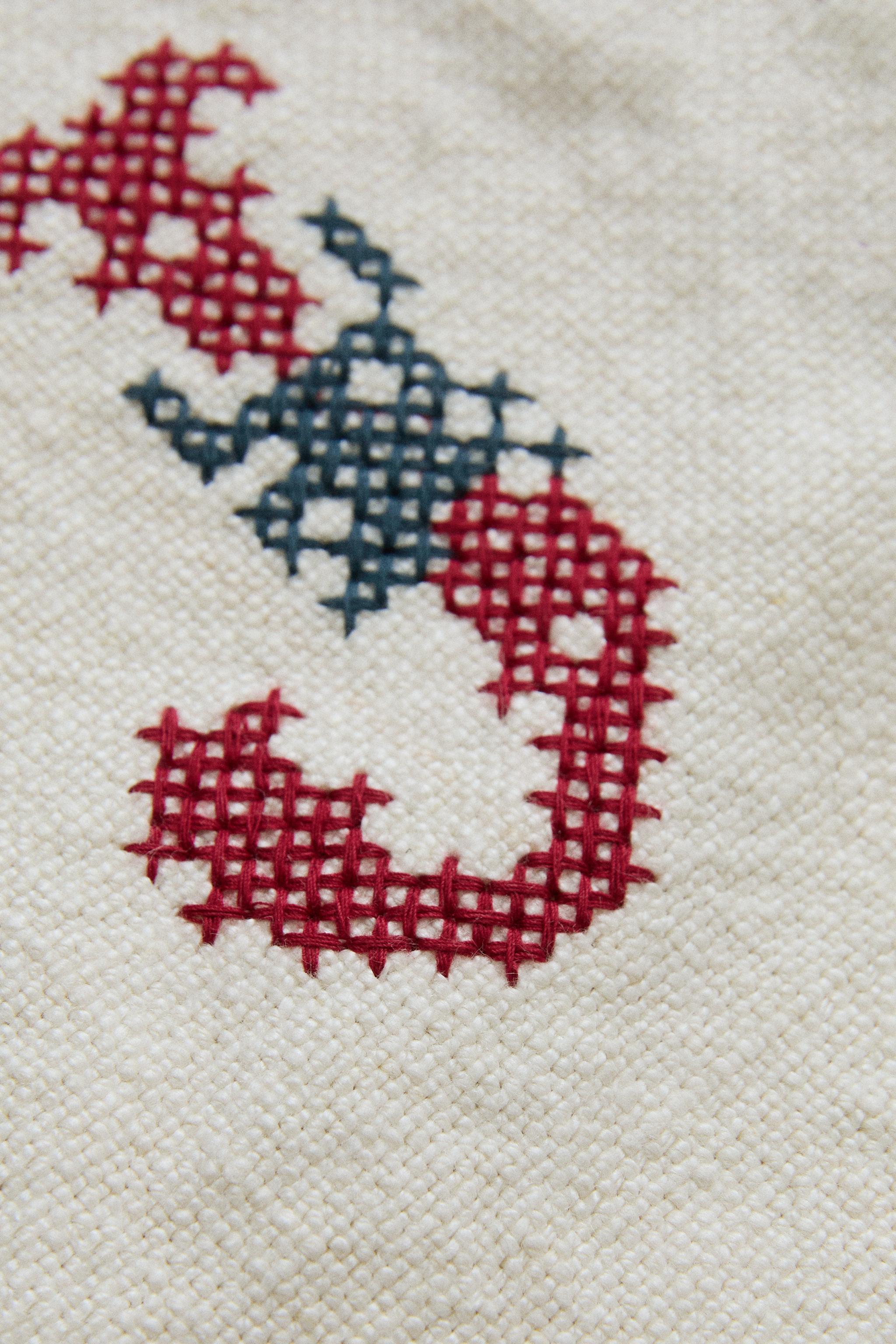 LINEN LETTER J EMBROIDERED CUSHION — Ecru