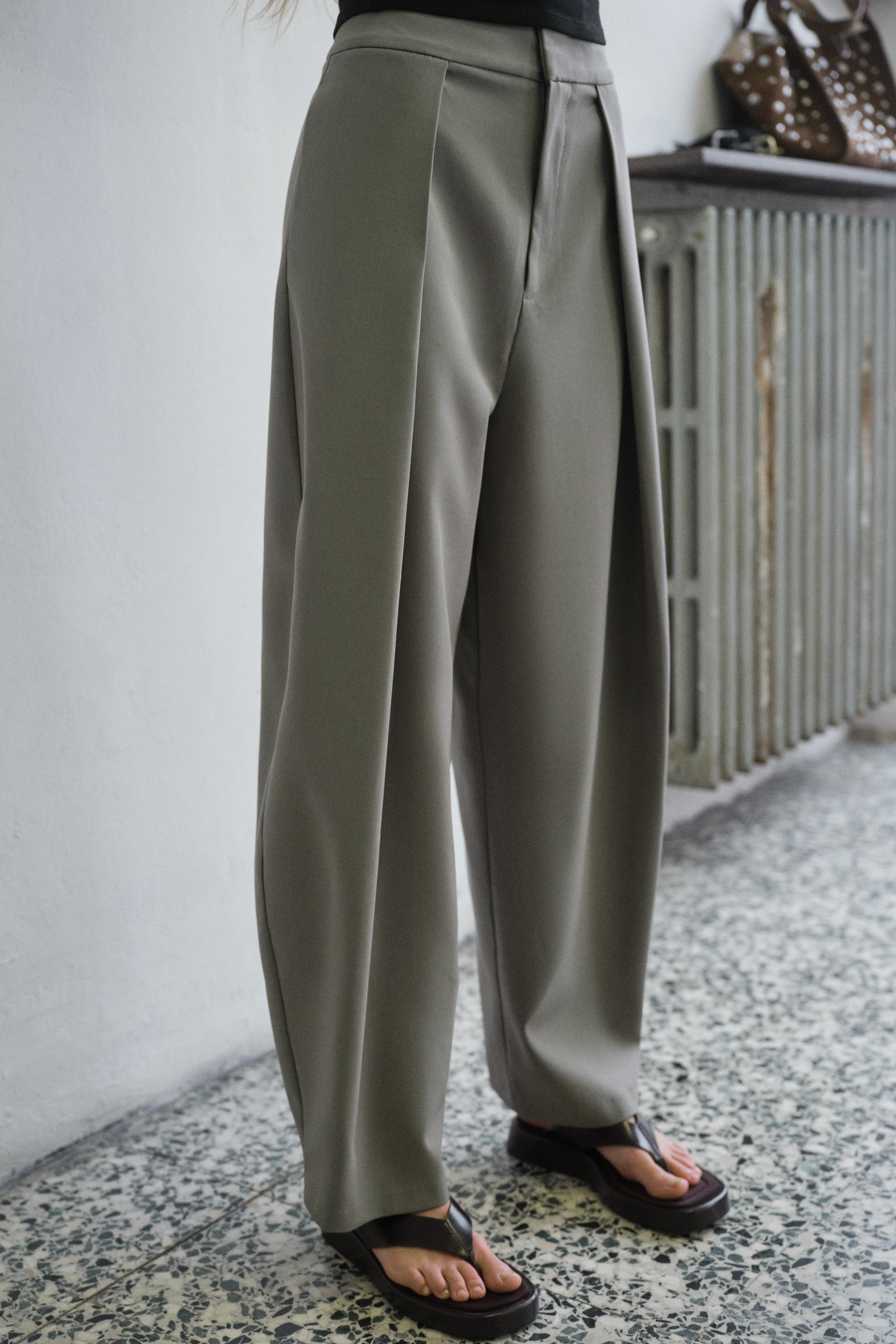 PLEATED BALLOON PANTS