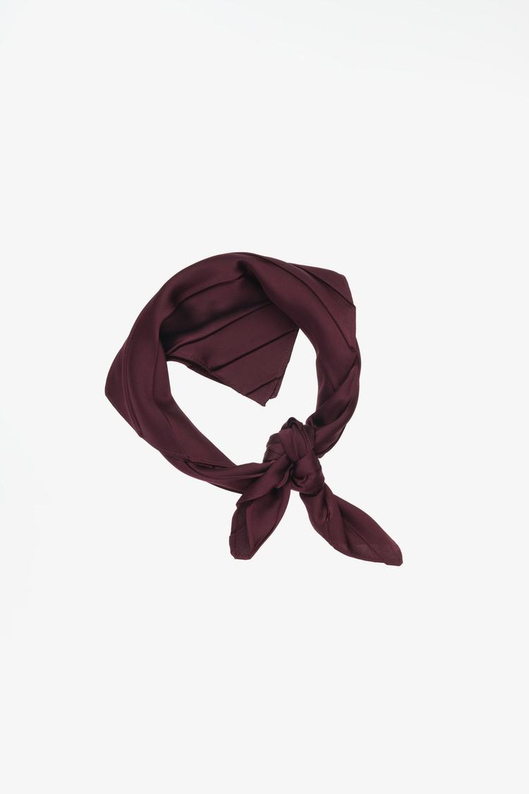 LIMITED EDITION PLEATED SCARF — Burgundy