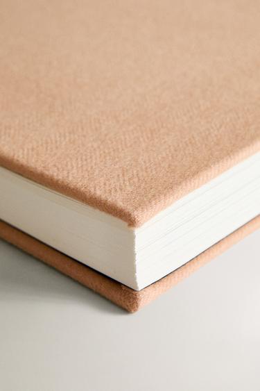 LIVRE ROSE UNIACKE AT HOME - Beige clair de Zara - Image 2