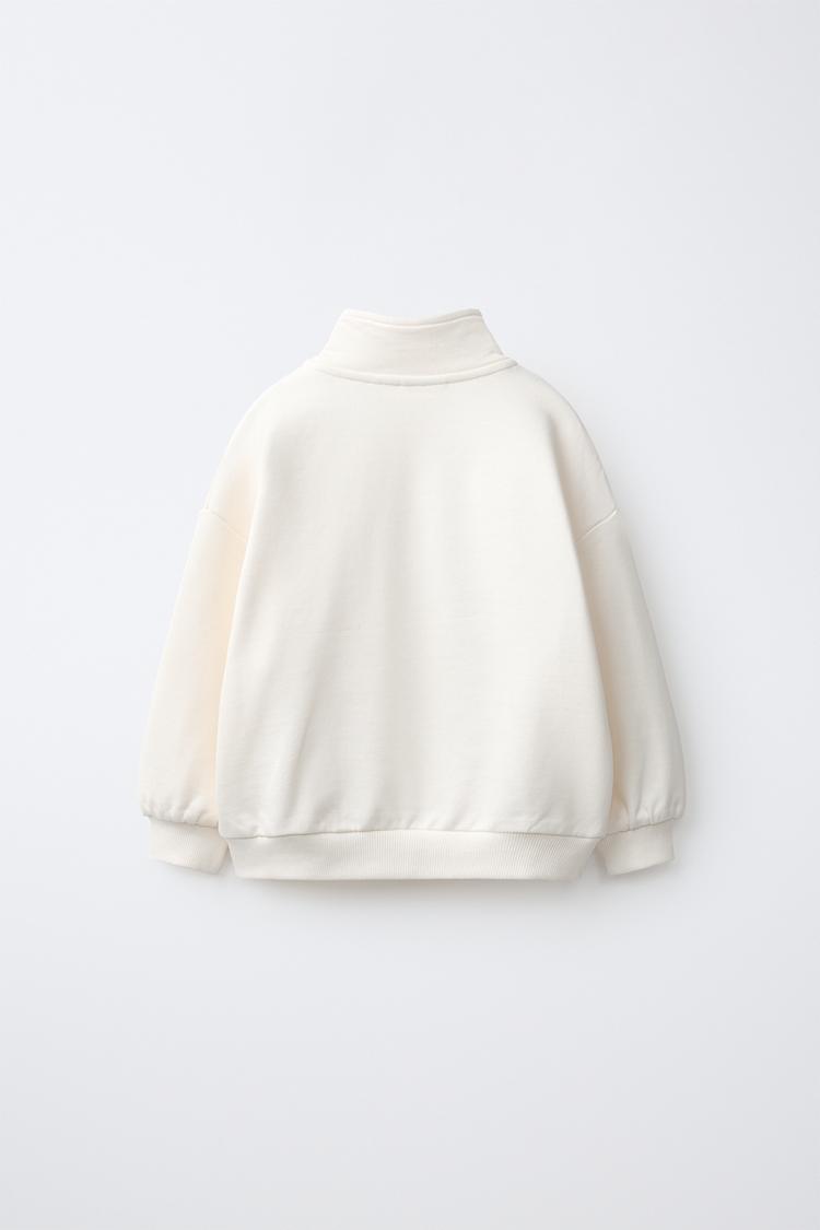 Buzo de cuello alto 2
