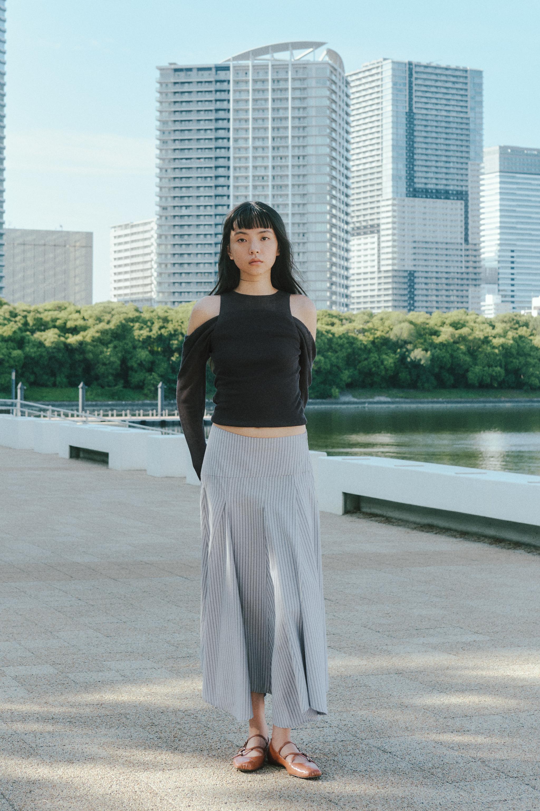 【ZARA】サテン プリーツ ミディスカート ストーン 3067/401/716 ZARA】サテン プリーツ ミディスカート ストーン 3067/401/716