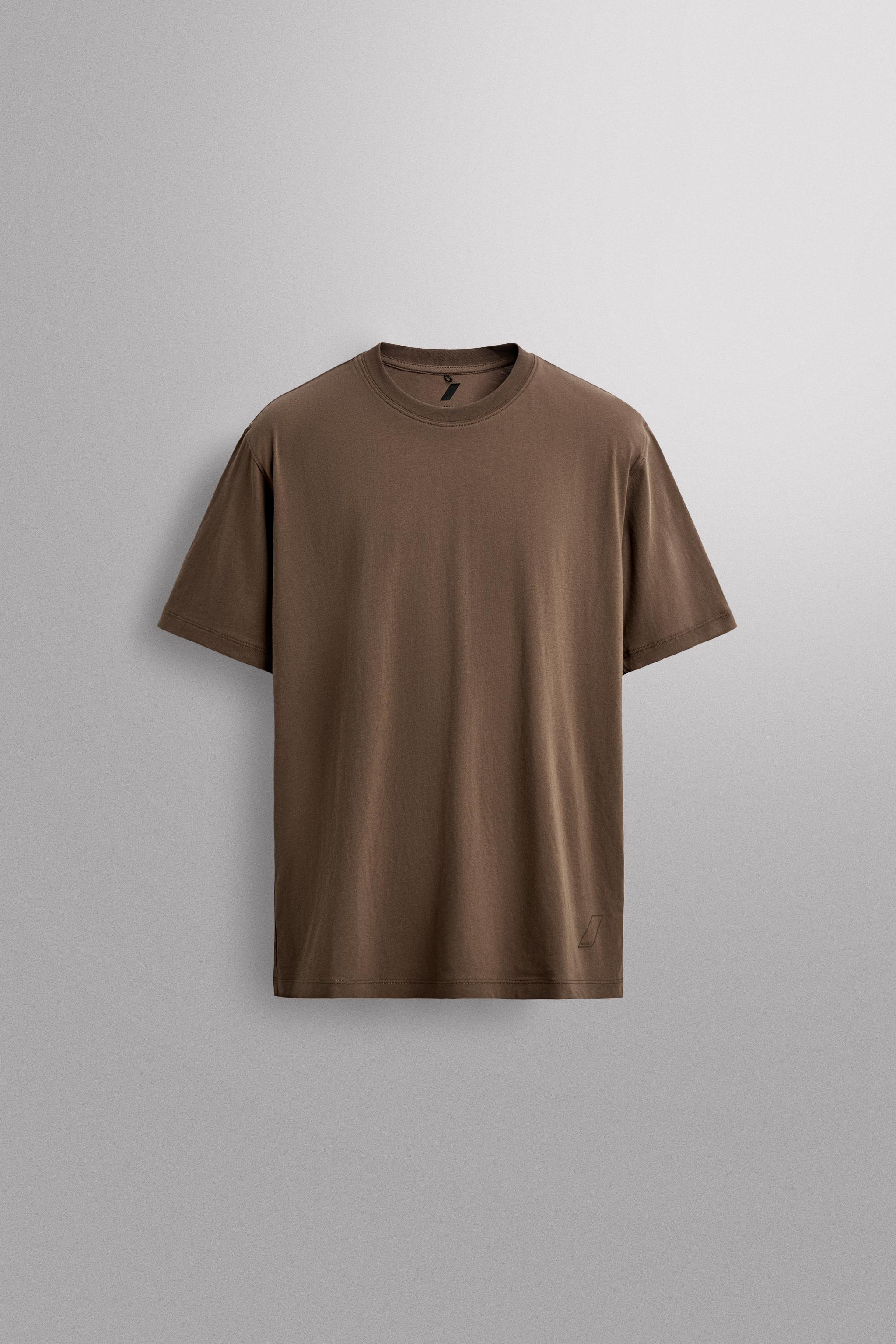 BASIC COTTON TRAINING T-SHIRT — Brown