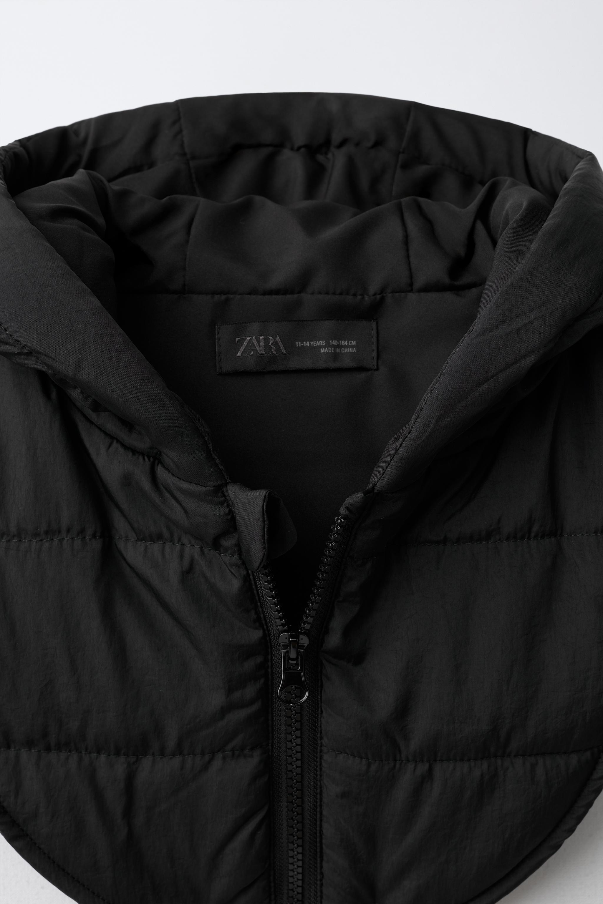 CAPUCHE MATELASSÉE EN NYLON ZIPPÉE