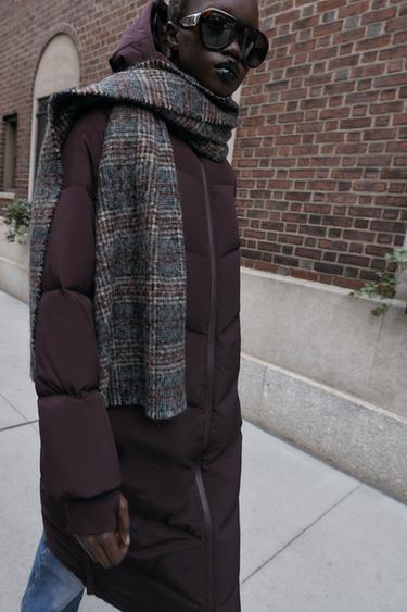 PLUMÍFERO LARGO CAPUCHA WATER REPELLENT WINDPROOF - Burgundy de Zara