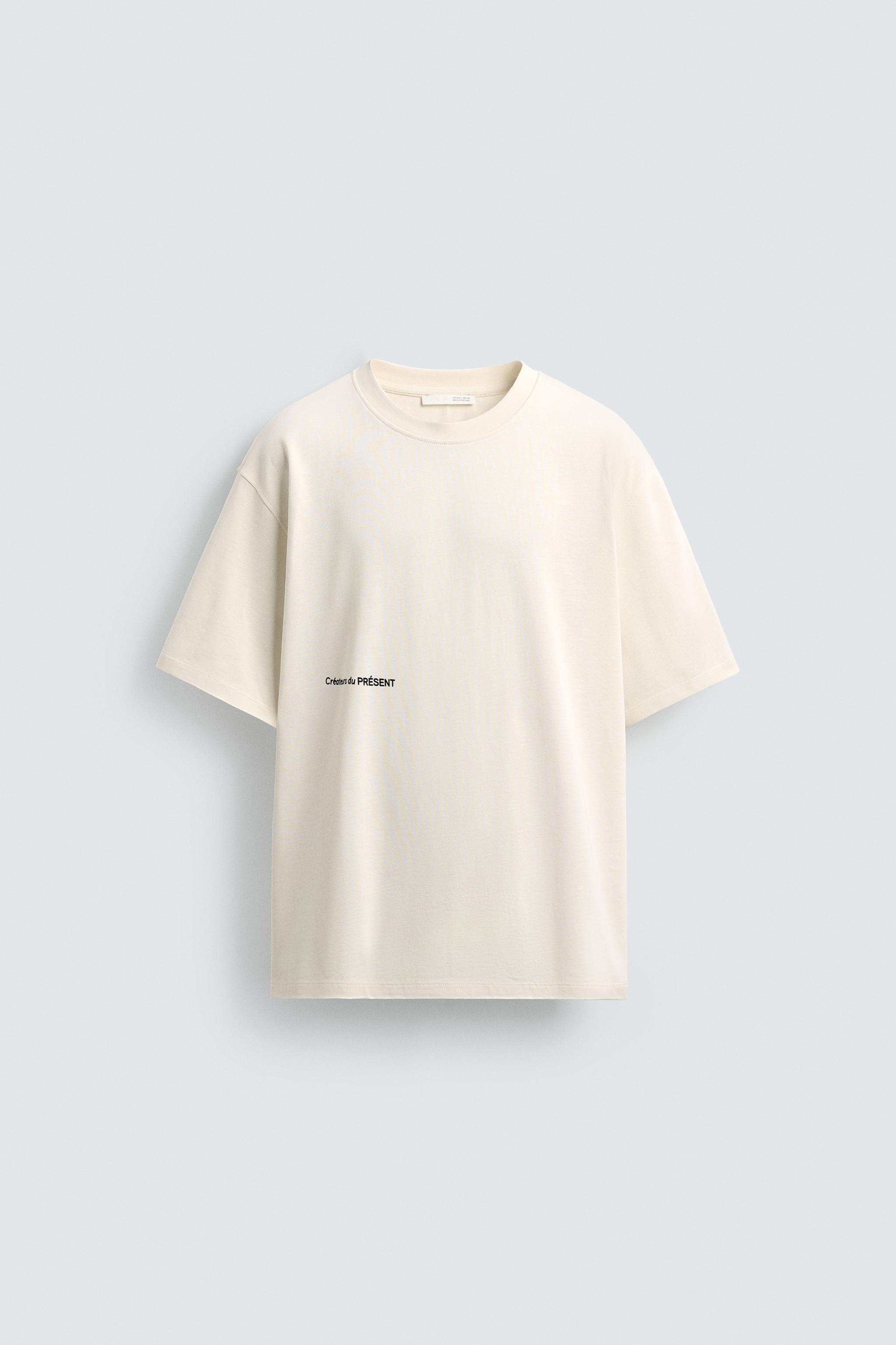 CONTRASTING PATCH TEXT T-SHIRT