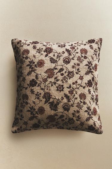 FLORAL CUSHION COVER - Light beige by Zara