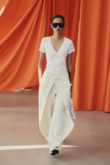 LYOCELL AND SILK T-SHIRT - Oyster-white by Zara