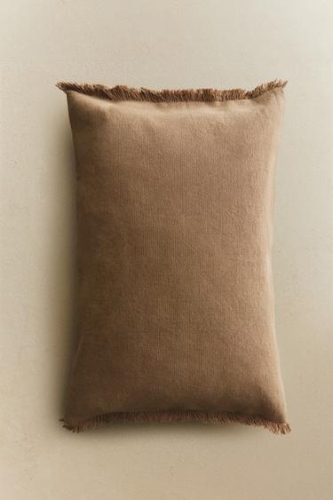 FRINGED CUSHION COVER - Beige by Zara
