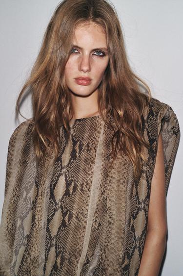 ANIMAL PRINT SHOULDER PAD BLOUSE ZW COLLECTION - Khaki by Zara - Image 3
