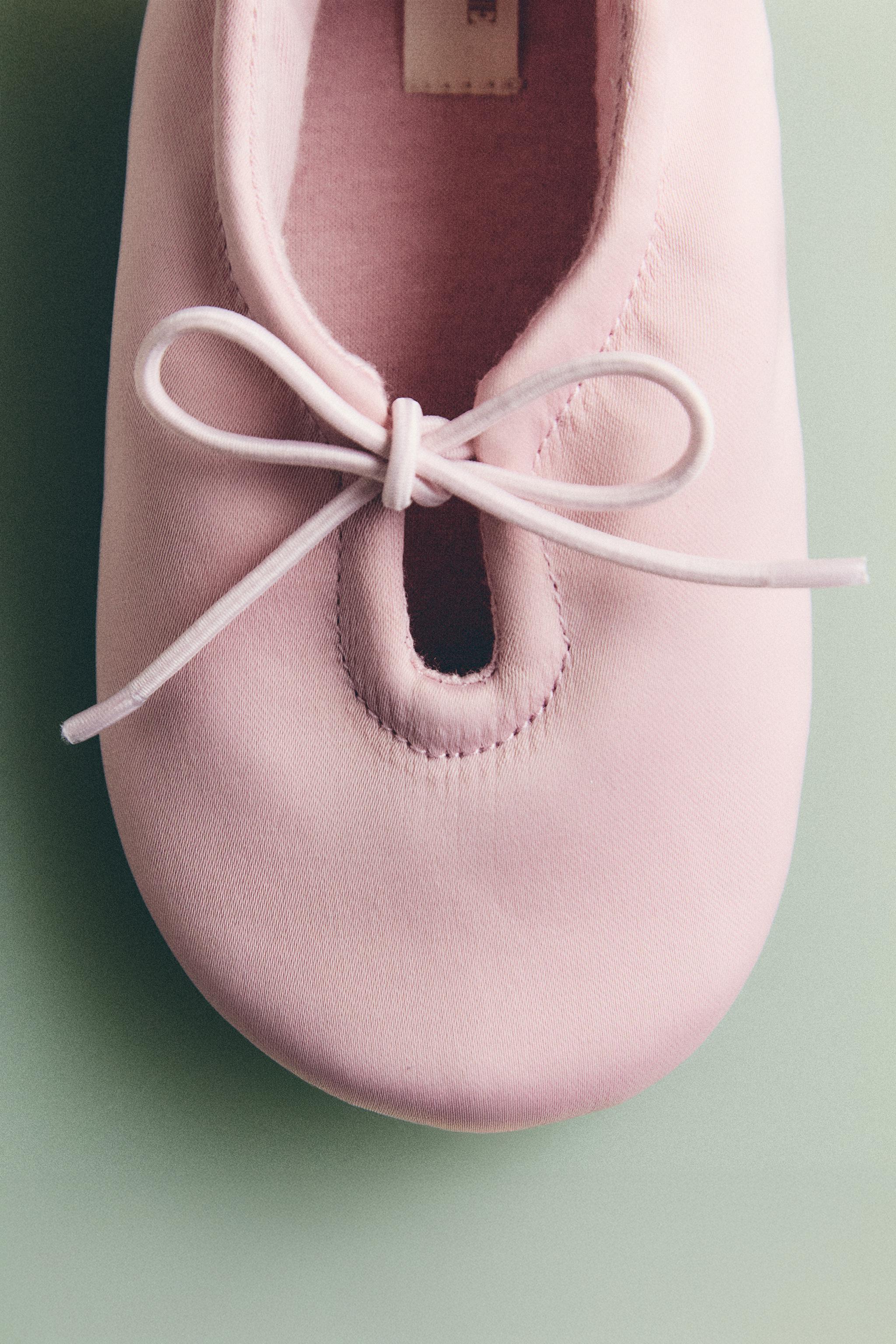 Обувь Zara KIDS' SATEEN BALLET FLATS — фото 6