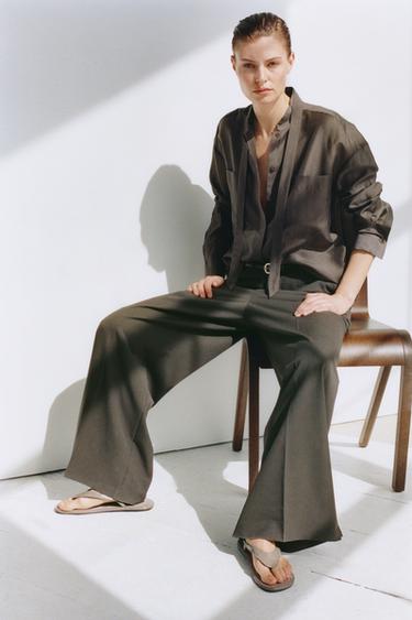 SANDÁLIA DE COURO PLANA LIMITED EDITION - Cinzento da Zara