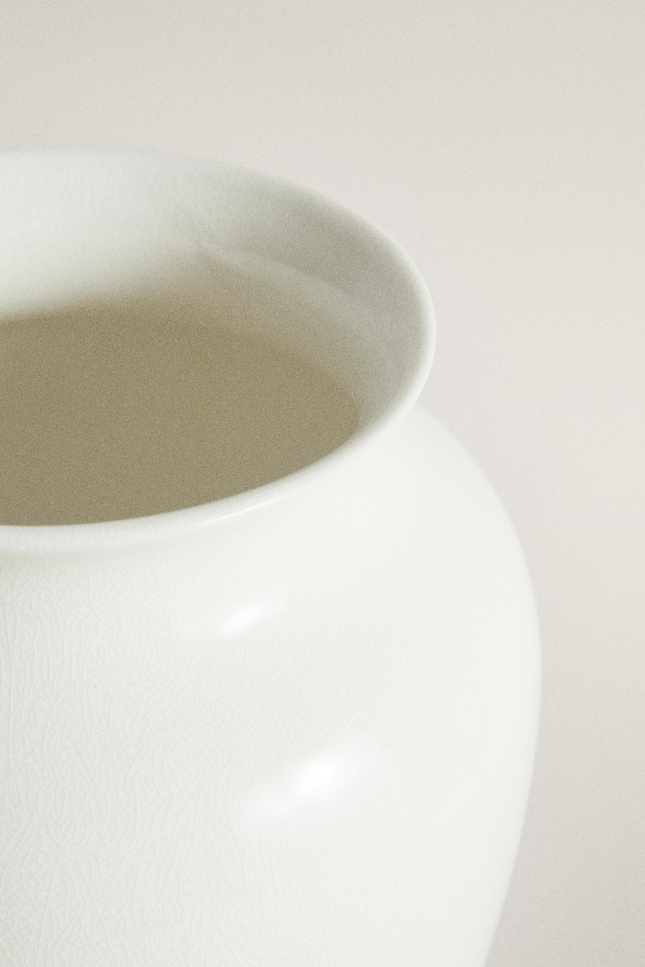 TALL DECORATIVE CERAMIC VASE