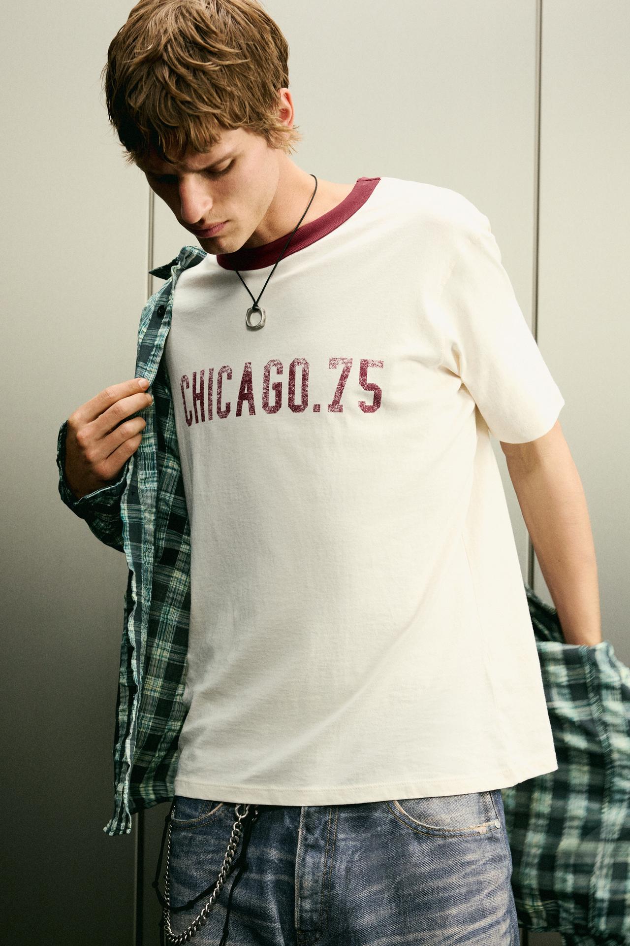 VINTAGE-EFFECT PRINTED T-SHIRT - Oyster-white by Zara