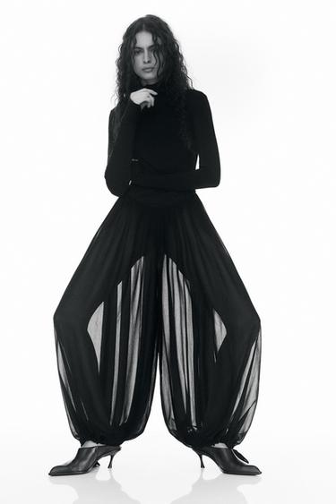 MONO LARGO COMBINADO VOLUMEN - Negro de Zara