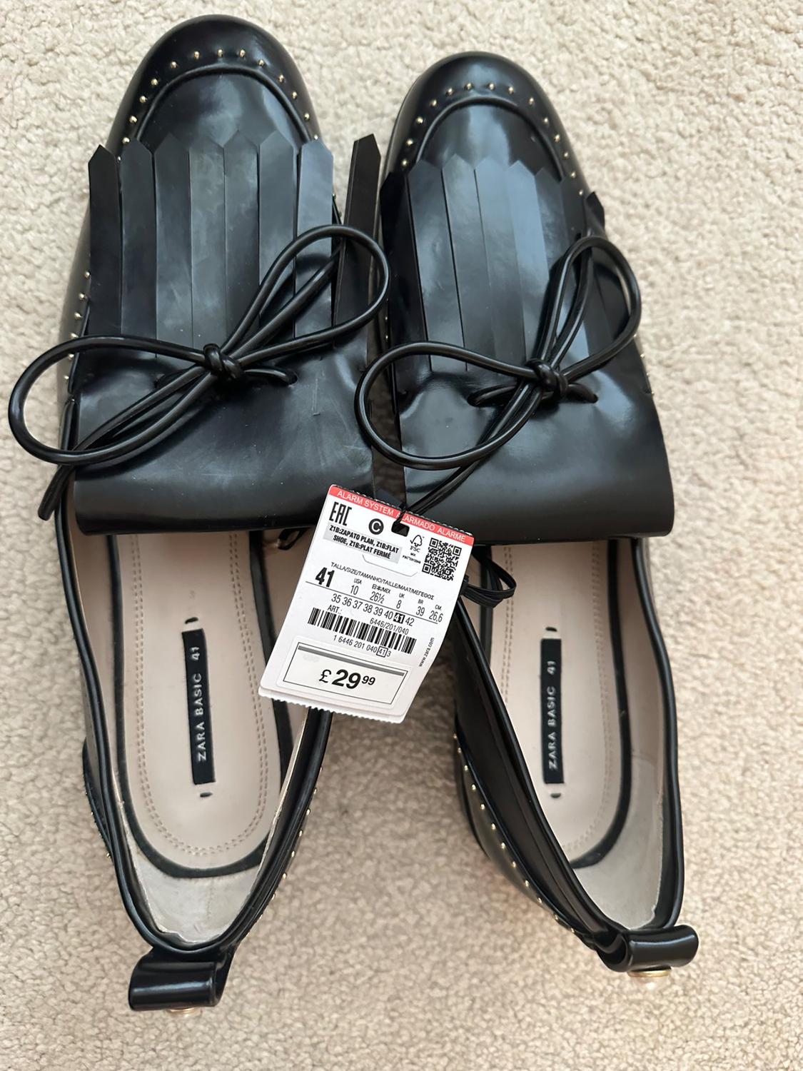 FAUX PATENT LEATHER LOAFERS WITH BOW DETAIL
