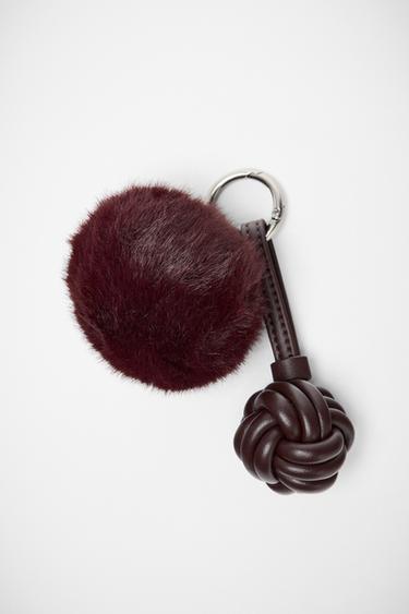 KNOTTED FAUX FUR CHARM - Burgundy Red by Zara