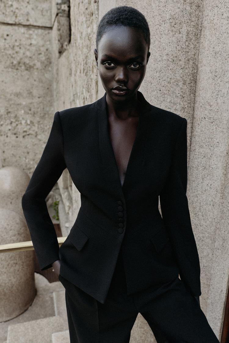 BLAZER ENTALLADA PEPLUM