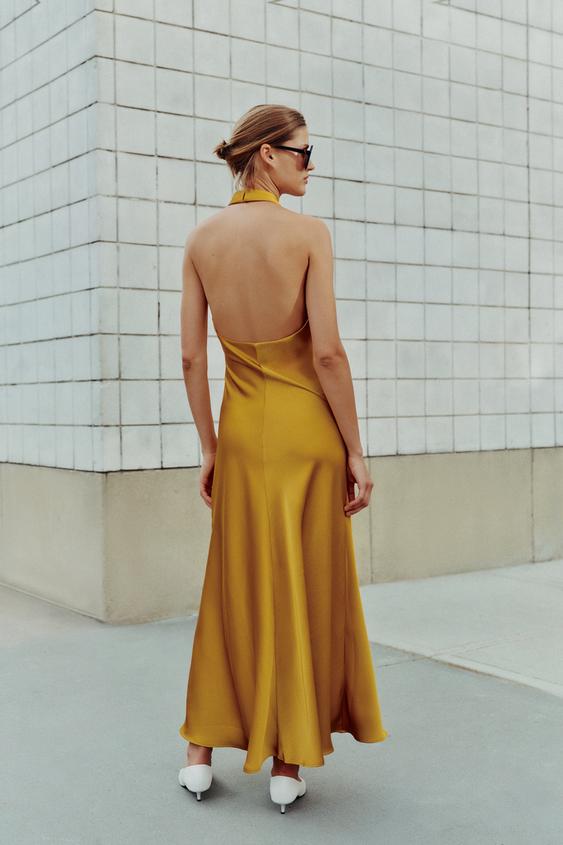 ROBE MI-LONGUE HALTER SATINÉE - Moutarde de Zara - Image 4