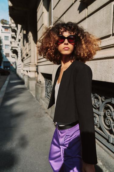 Zara SHORT BLAZER WITH SHOULDER PADS - Black