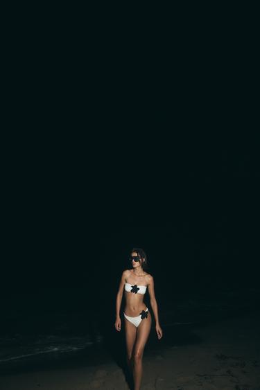 HAUT DE BIKINI BANDEAU FLEUR - Écru de Zara - Image 3