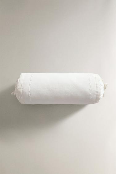 キッズ 刺繍 ボルスタークッションオフホワイトZaraのキッズ 刺繍 ボルスタークッション - オフホワイト